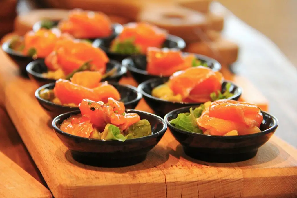 buffet, sashimi, gourmet-623385.jpg